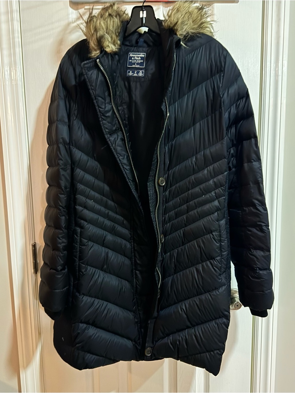Abercrombie & Fitch Black Quilted Hooded Faux-Fur Trim Puffer Coat